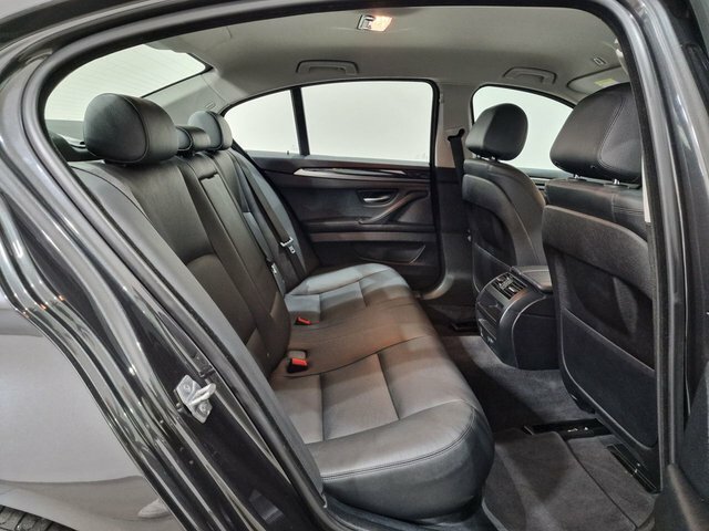 BMW 5 Series 2L M Sport White #12