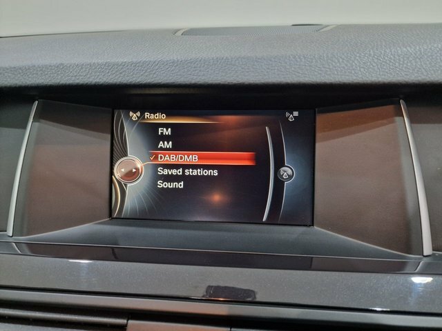BMW 5 Series 2L M Sport White #34