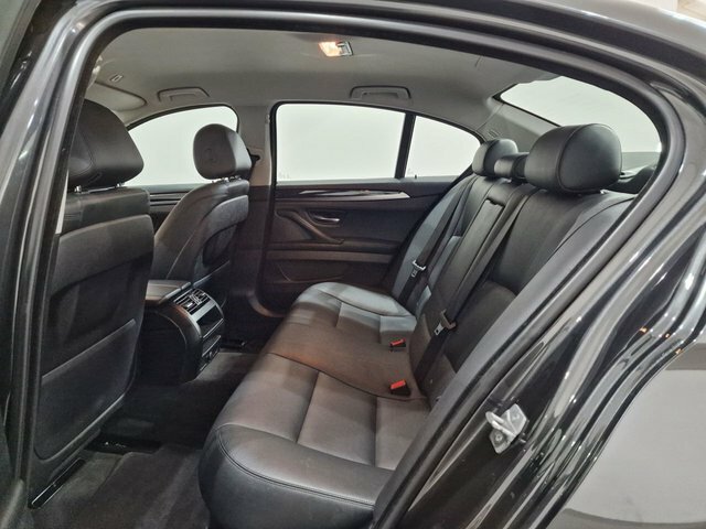 BMW 5 Series 2L M Sport White #19