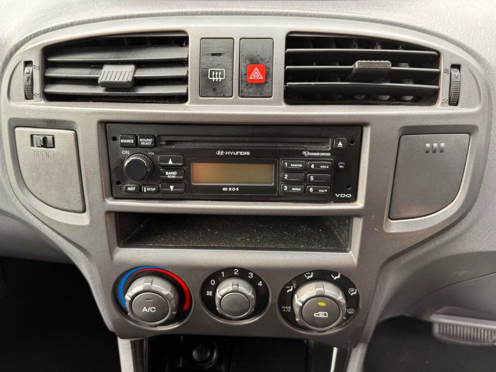 Hyundai Matrix 1.6 Comfort Euro 4 Red #41