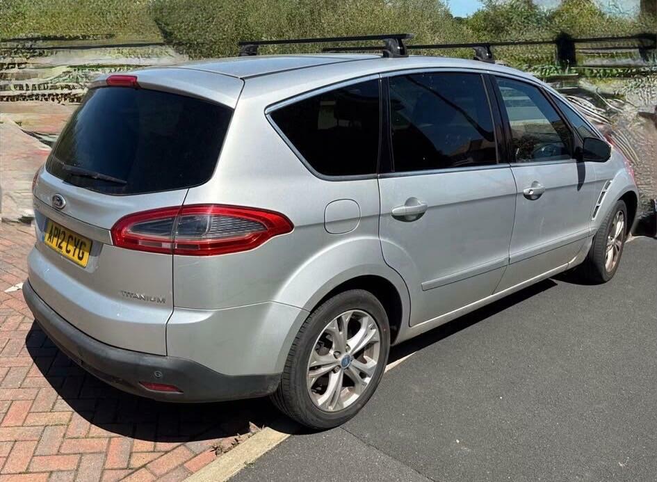 Ford S-Max Titanium Silver #2