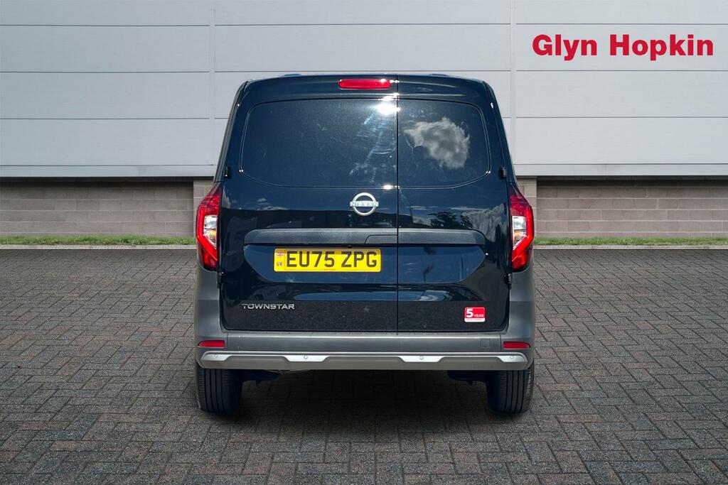 Nissan TOWNSTAR 1.3 Tekna Crew Van Black #4