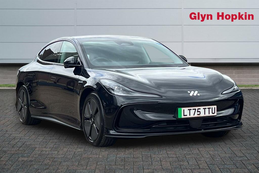 MG IM5 300Kw Long Range 100Kwh Black