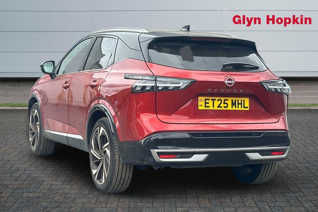 Nissan Qashqai 1.3 Dig-t Mh 158 Tekna ET25MHL Red #5