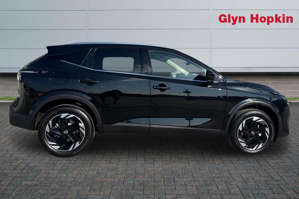 Nissan Qashqai 1.3 Dig-t Mh N-connecta EA26HXZ Black #2