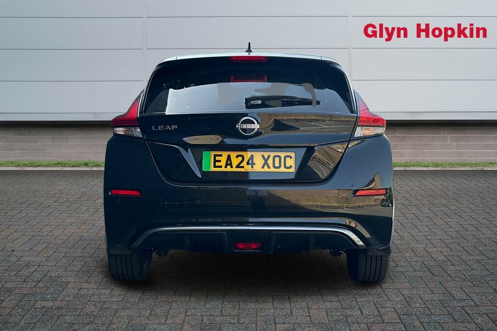 Nissan Leaf 110Kw N-connecta 39Kwh Black #4