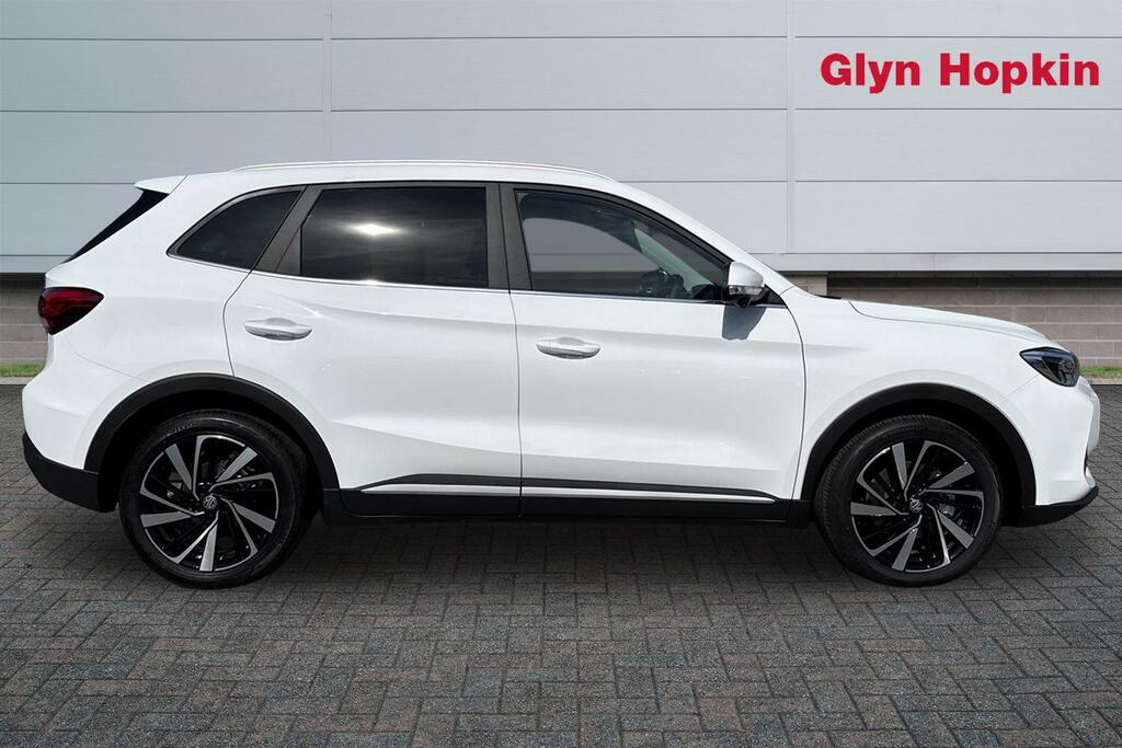 MG ZS 1.5 Hybrid Trophy EA26FPN White #2