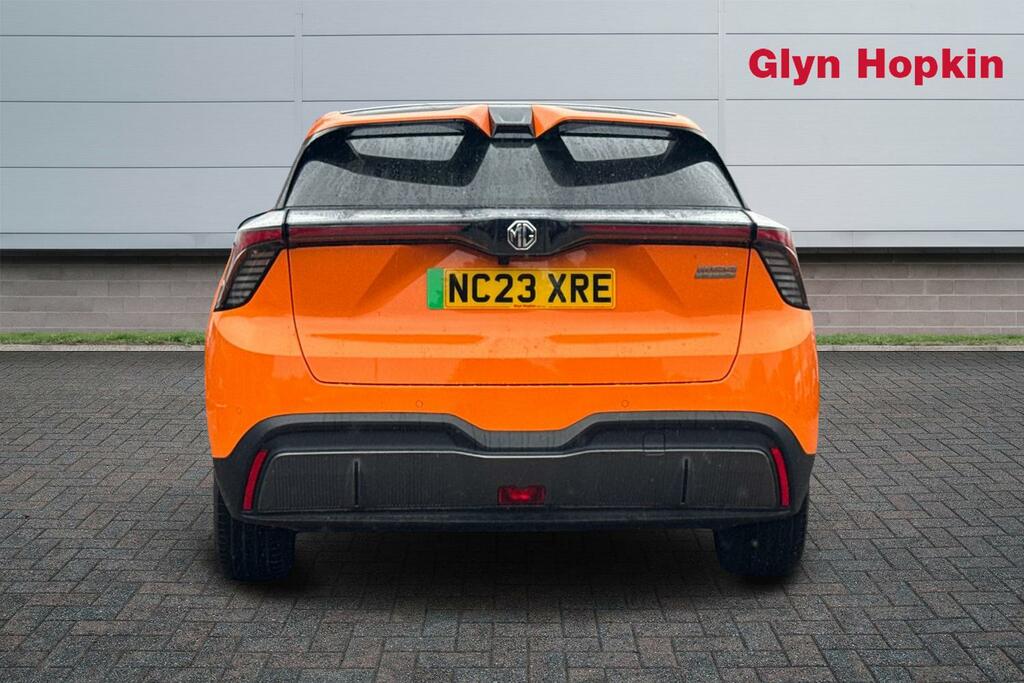 MG MG4 150Kw Trophy Ev Long Range 64Kwh Orange #4