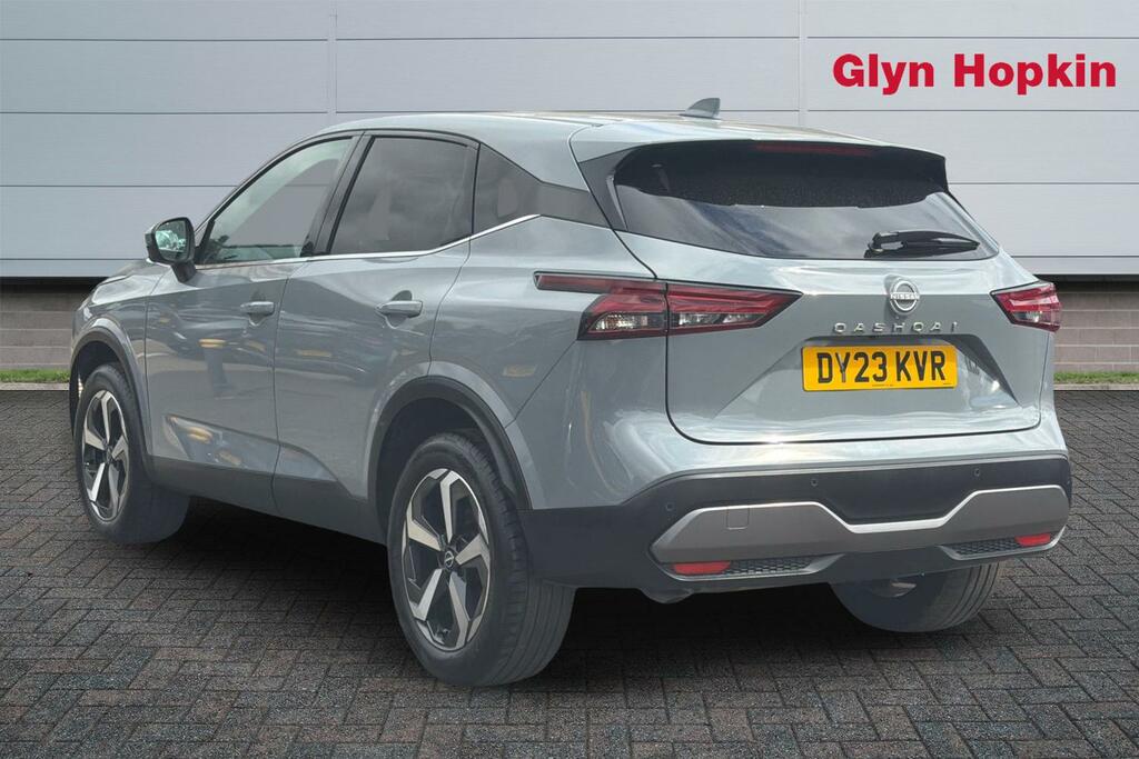 Nissan Qashqai 1.3 Dig-t Mh N-connecta DY23KVR #5