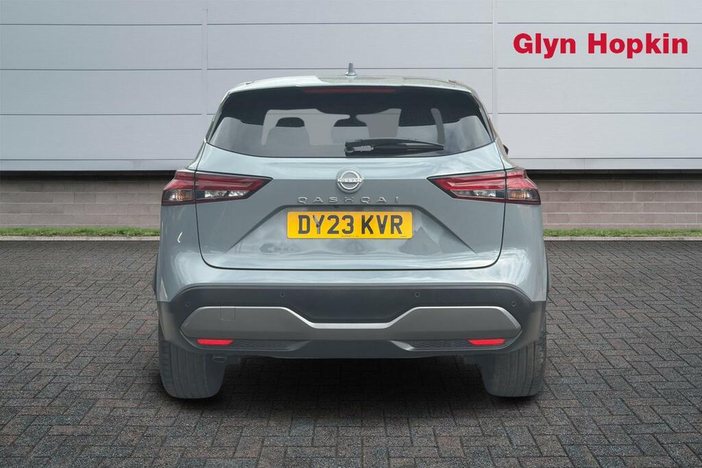 Nissan Qashqai 1.3 Dig-t Mh N-connecta DY23KVR #4