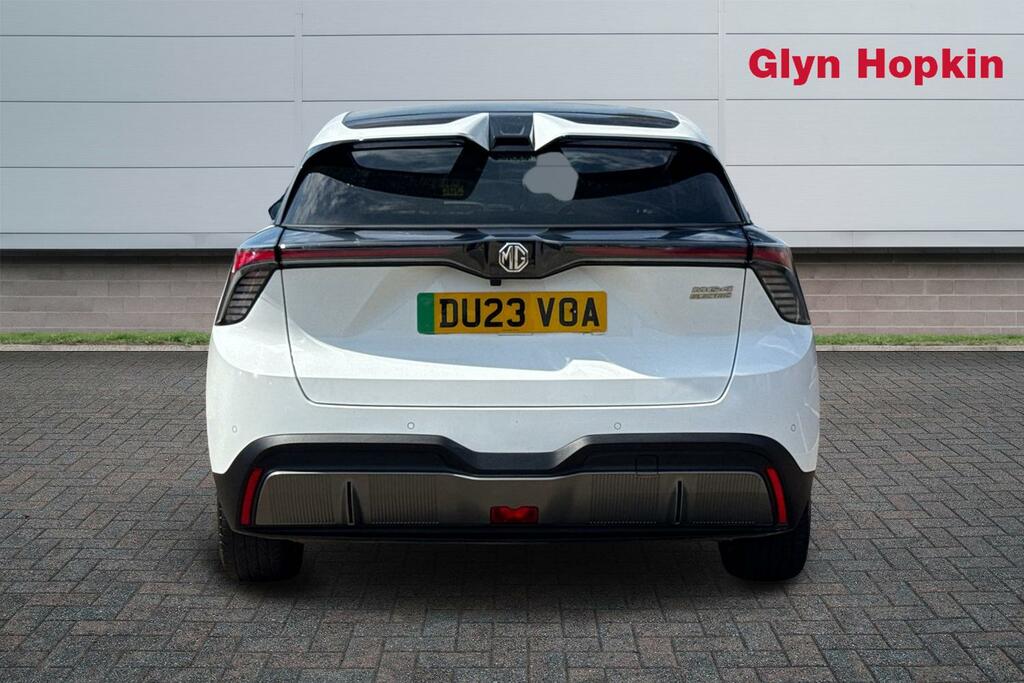 MG MG4 150Kw Trophy Ev Long Range 64Kwh DU23VOA White #4