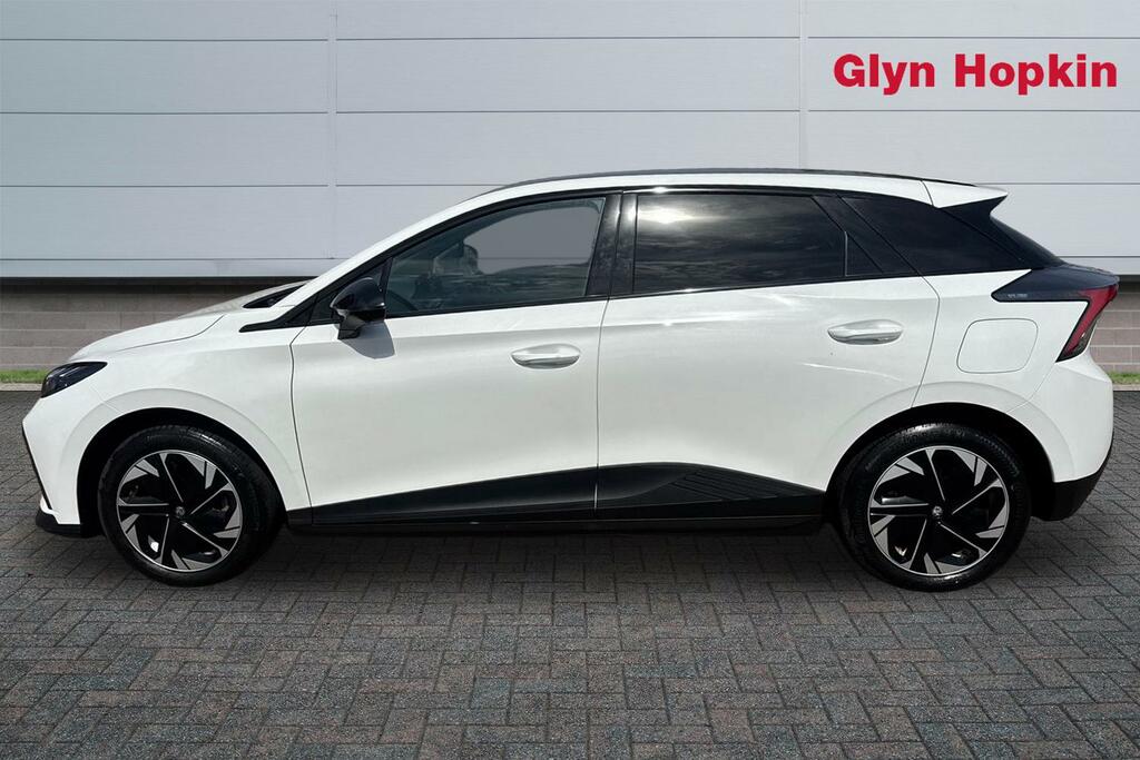 MG MG4 150Kw Trophy Ev Long Range 64Kwh DU23VOA White #6