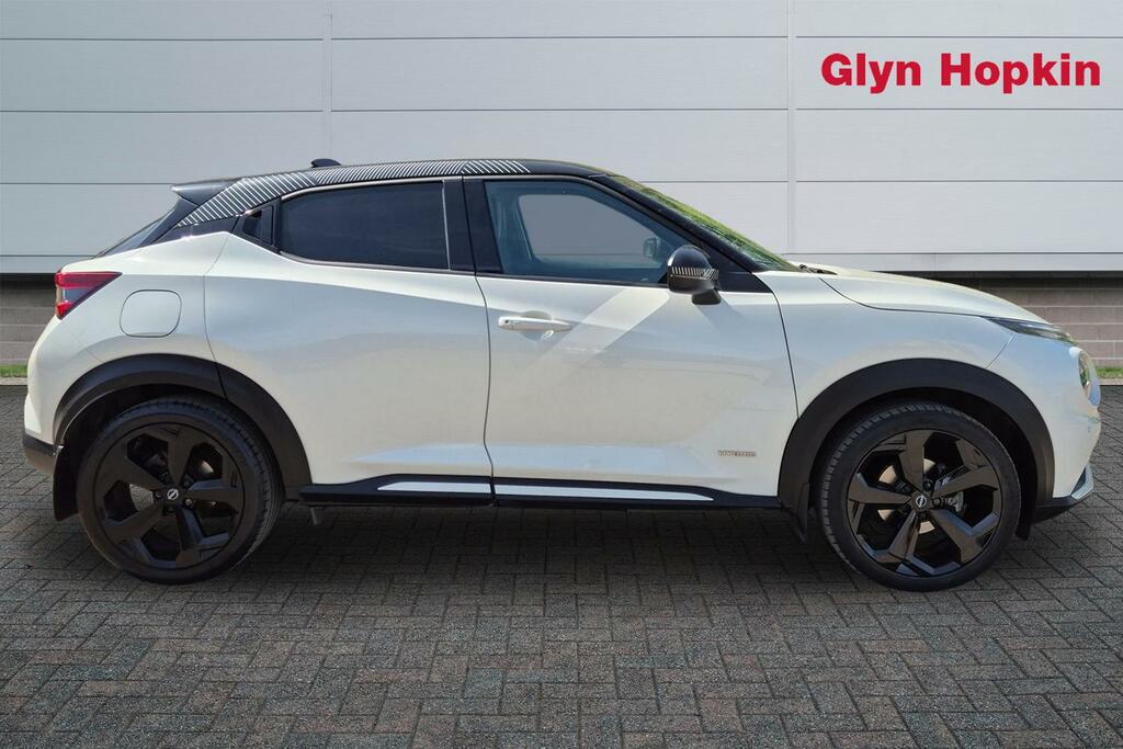 Nissan Juke 1.6 Hybrid Premiere Edition LN72NTK White #2