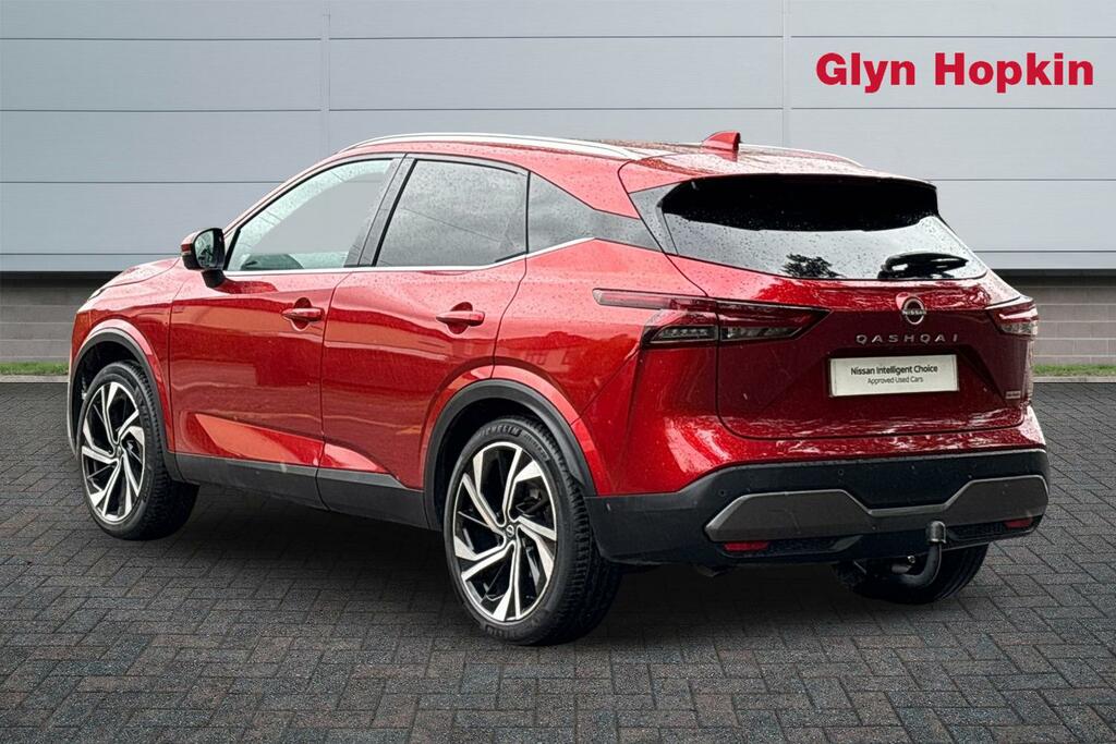 Nissan Qashqai 1.3 Dig-t Mh 158 Tekna EY22KOJ Red #5
