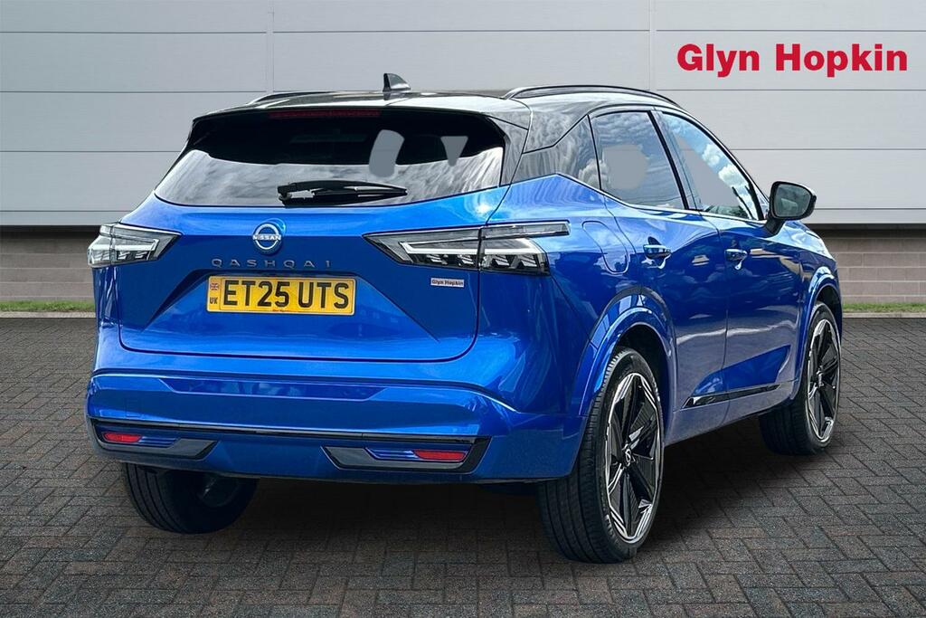Nissan Qashqai 1.3 Dig-t Mh N-design ET25UTS Black #3
