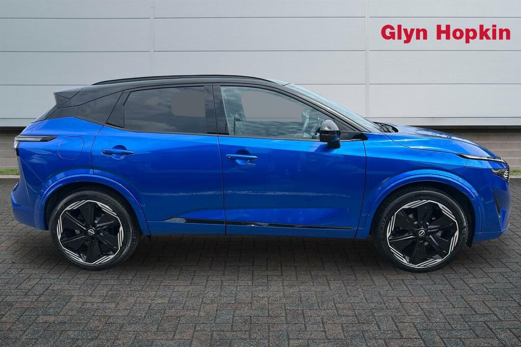 Nissan Qashqai 1.3 Dig-t Mh N-design ET25UTS Black #2