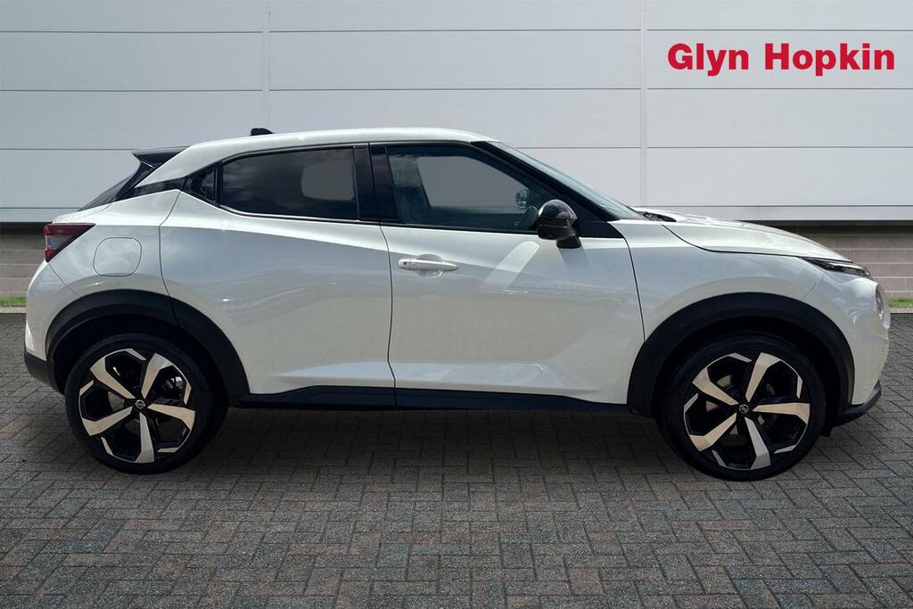 Nissan Juke 1.0 Dig-t 114 Tekna LM22LXU White #2