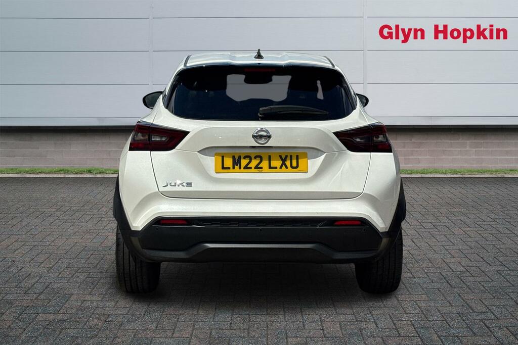 Nissan Juke 1.0 Dig-t 114 Tekna LM22LXU White #4