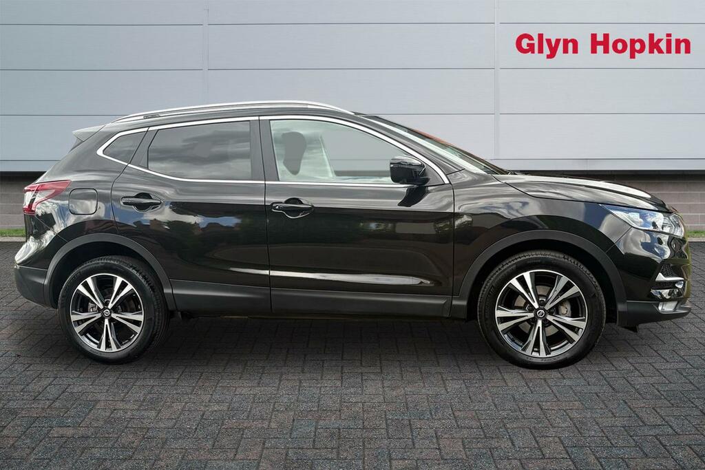 Nissan Qashqai 1.3 Dig-t 160 157 N-connecta Dct Glass Roof Black #2