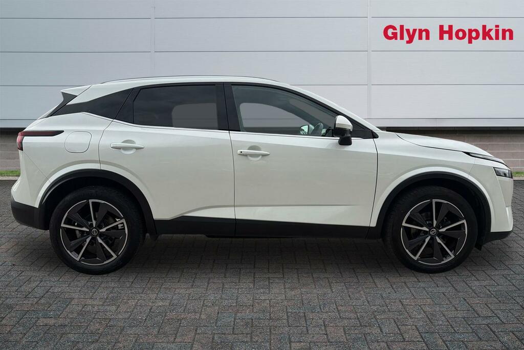 Nissan Qashqai 1.3 Dig-t Mh Tekna EY22UHT White #2