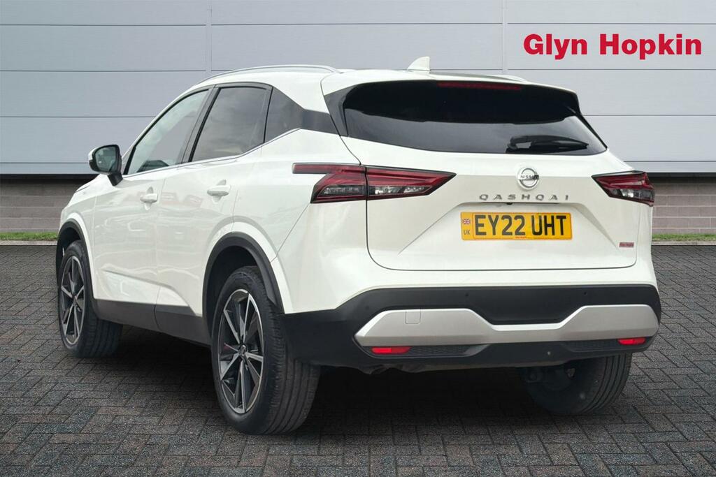 Nissan Qashqai 1.3 Dig-t Mh Tekna EY22UHT White #5
