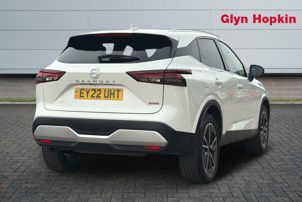 Nissan Qashqai 1.3 Dig-t Mh Tekna EY22UHT White #3
