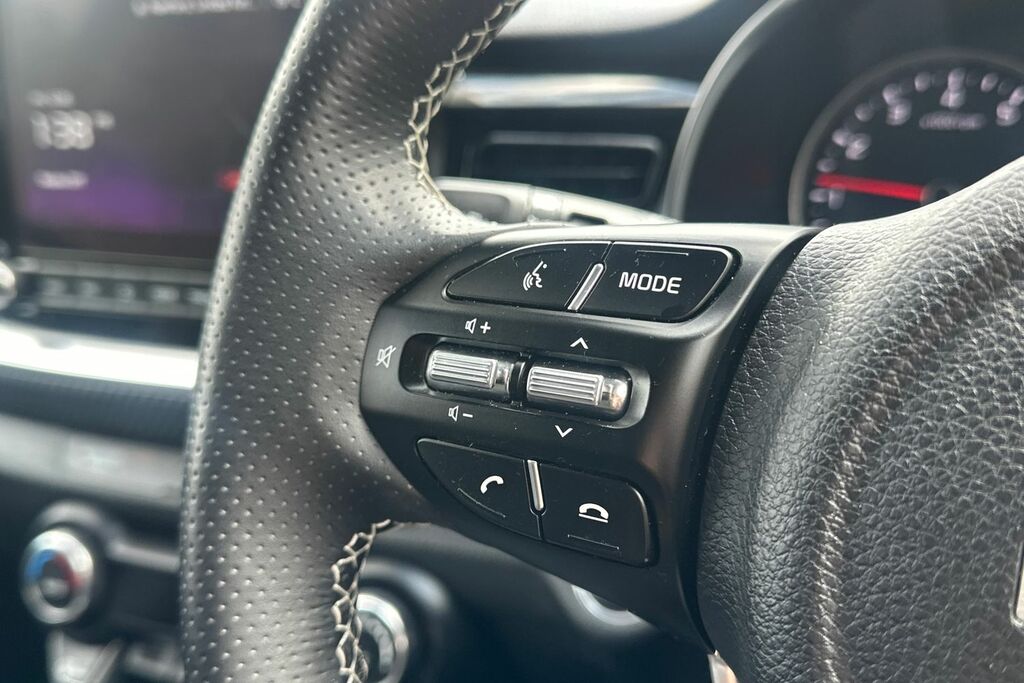 Kia Stonic 2023 73 1.0  #21