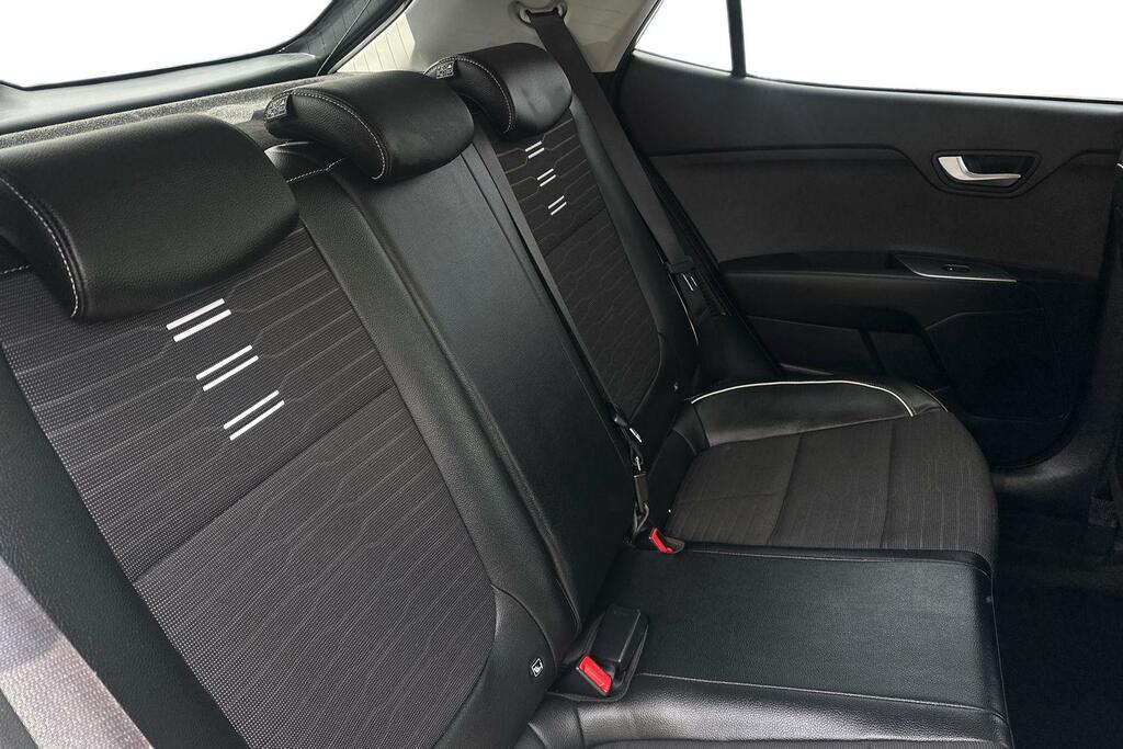Kia Stonic 2023 73 1.0  #23