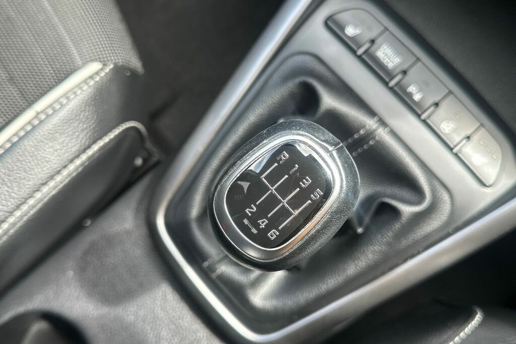 Kia Stonic 2023 73 1.0  #29
