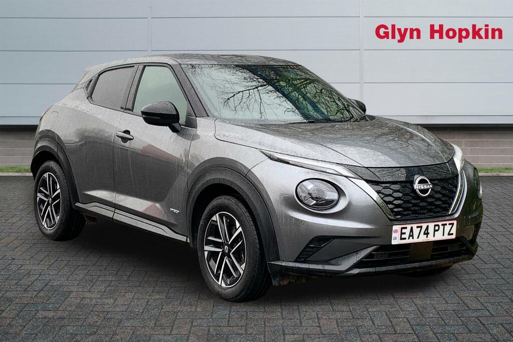 Nissan Juke 1.0 Dig-t Tekna Hatchback Silver #1
