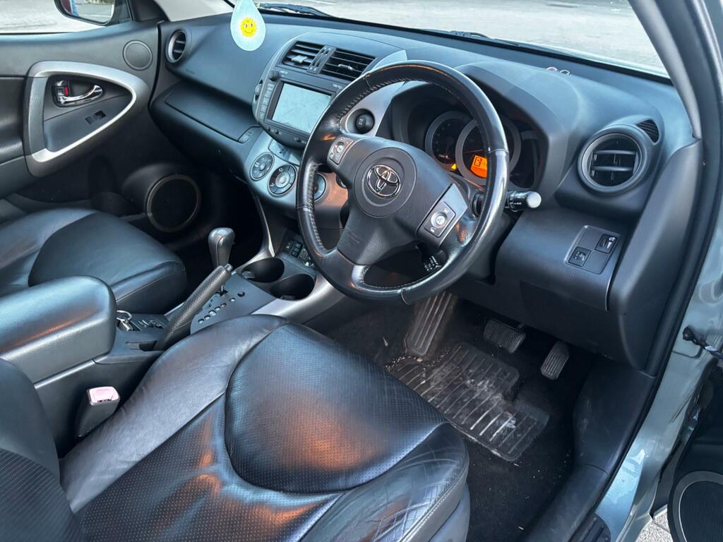Toyota Rav 4 Xt5 D-4d Red #10