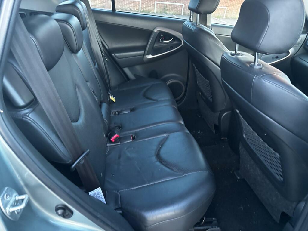 Toyota Rav 4 Xt5 D-4d Red #9