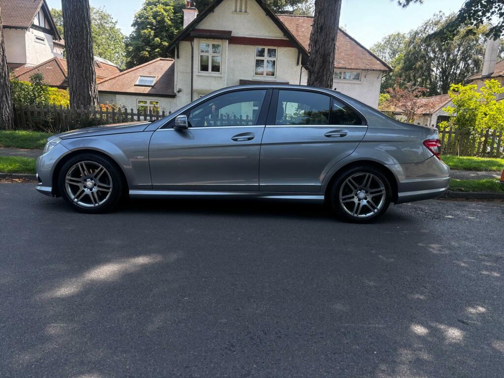 Mercedes-Benz C Class Se Cdi Red #3