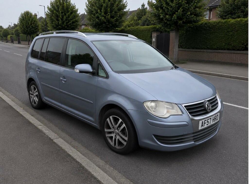 Volkswagen Touran Se Grey