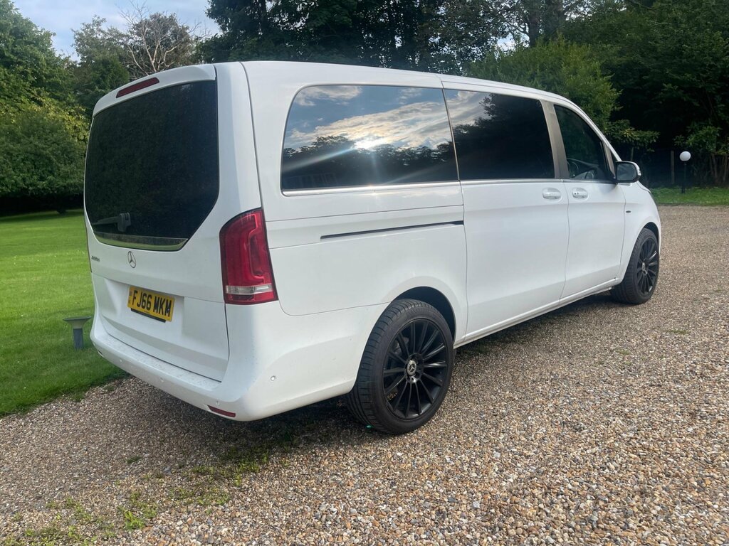 Mercedes-Benz V Class V220d Sport Lwb FJ66MKM White #5