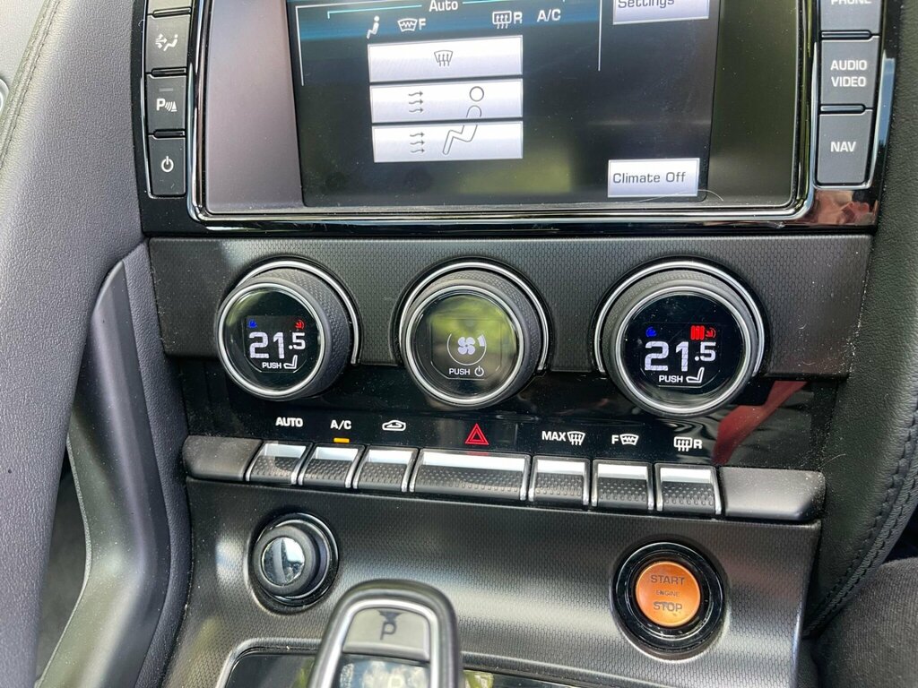 Jaguar F-Type 3.0 V6 Silver #28