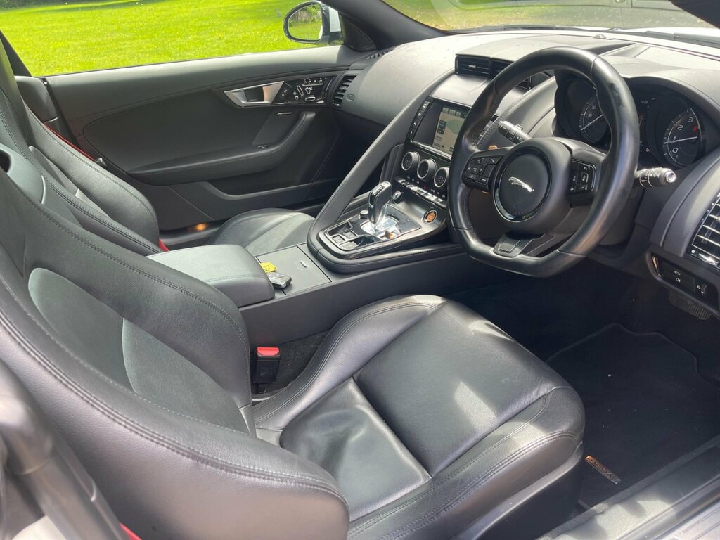 Jaguar F-Type 3.0 V6 Silver #16
