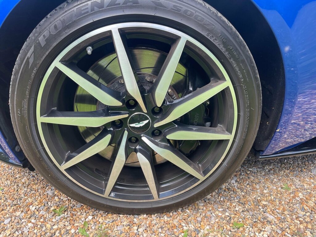 Aston Martin DB11 V12 Launch Edition Touchtronic #16