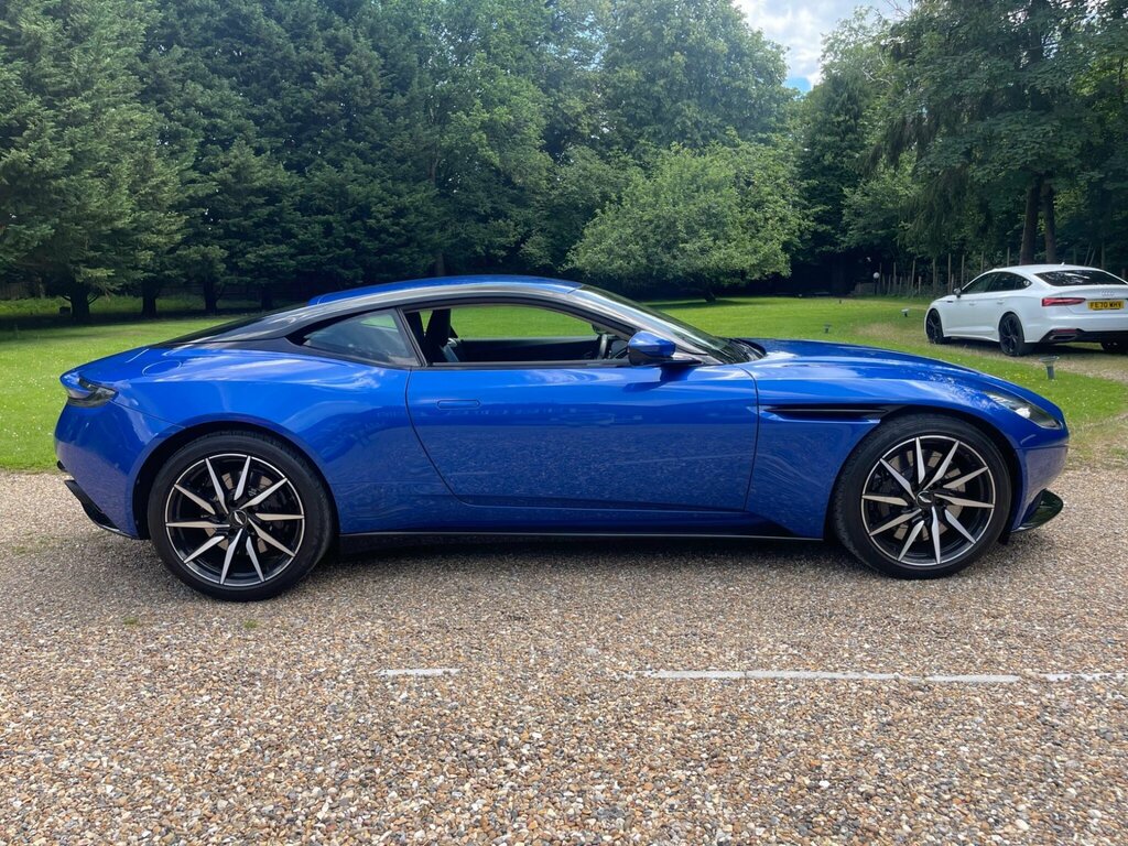Aston Martin DB11 V12 Launch Edition Touchtronic #11