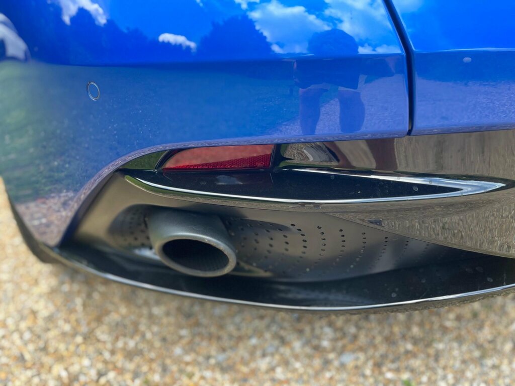 Aston Martin DB11 V12 Launch Edition Touchtronic #23
