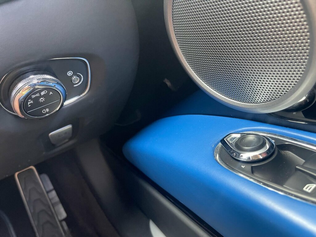 Aston Martin DB11 V12 Launch Edition Touchtronic #41