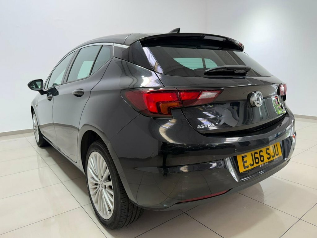 Vauxhall Astra 1.6L Elite Nav Black #6