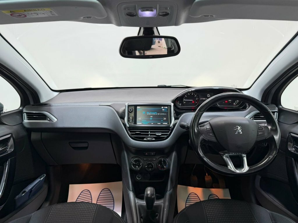 Peugeot 208 1.2L Allure Premium MF18EUE Silver #4