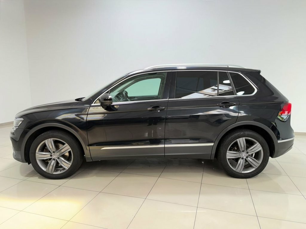 Volkswagen Tiguan 2L Sel LG17JYE Black #6
