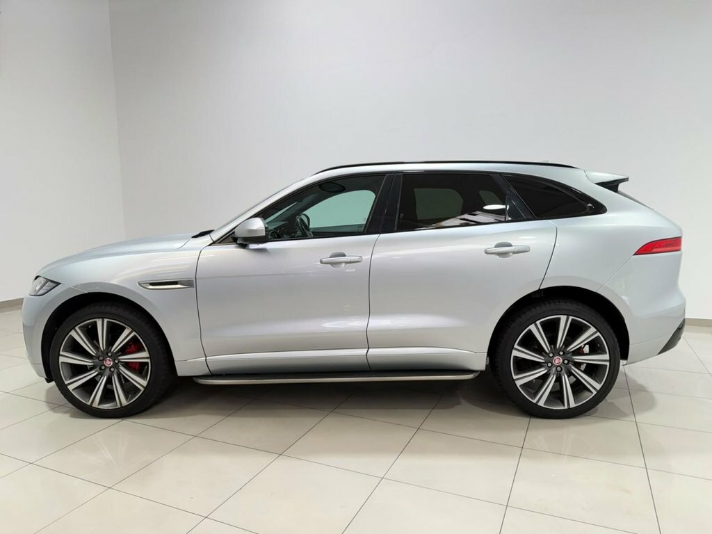 Jaguar F-Pace 3L S Silver #6