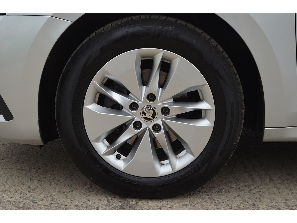 Skoda Octavia 2.0 Tdi 150 Se Technology  #34