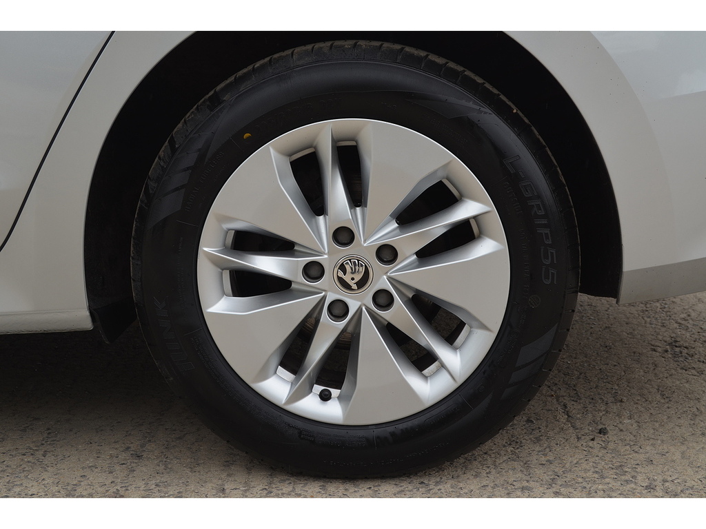 Skoda Octavia 2.0 Tdi 150 Se Technology  #35