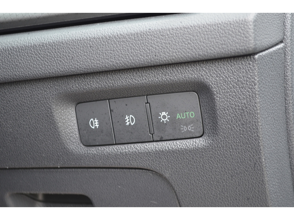 Skoda Octavia 2.0 Tdi 150 Se Technology  #28