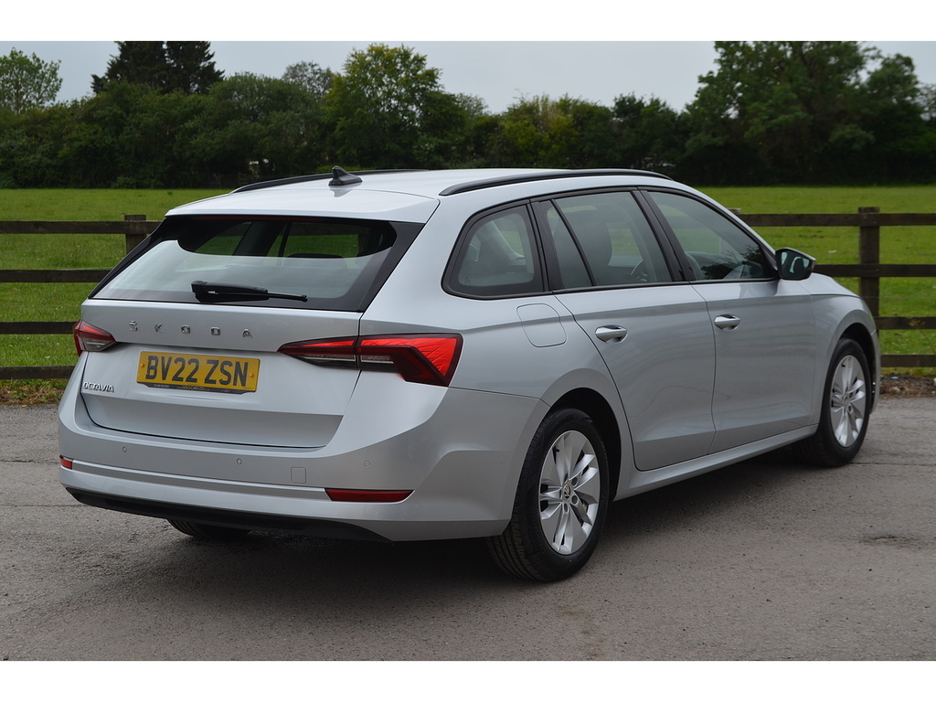 Skoda Octavia 2.0 Tdi 150 Se Technology  #8
