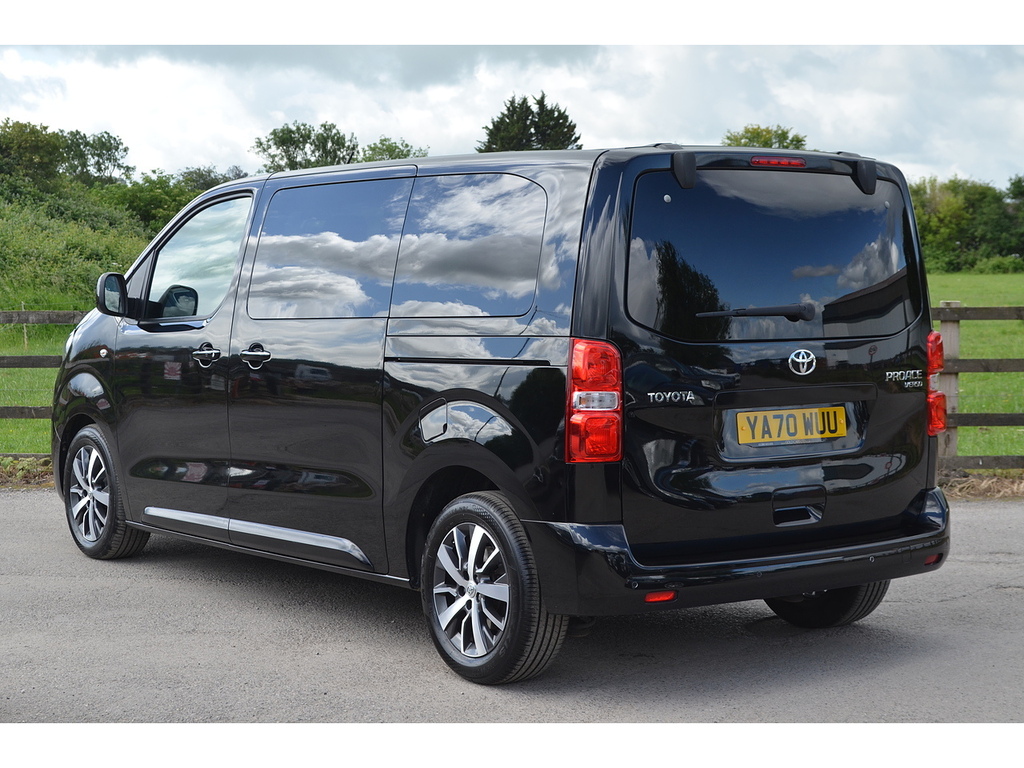 Toyota Proace Verso D Family Black #6